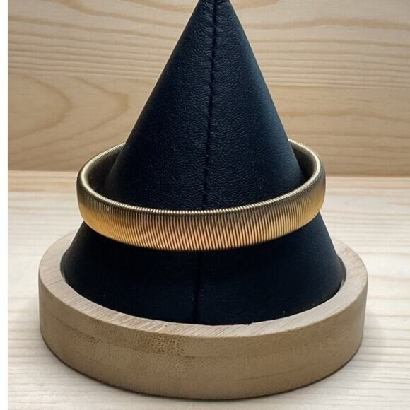 Vintage Gold Tone Ribbed Stretch Bangle Bracelet - Picture 3 of 4